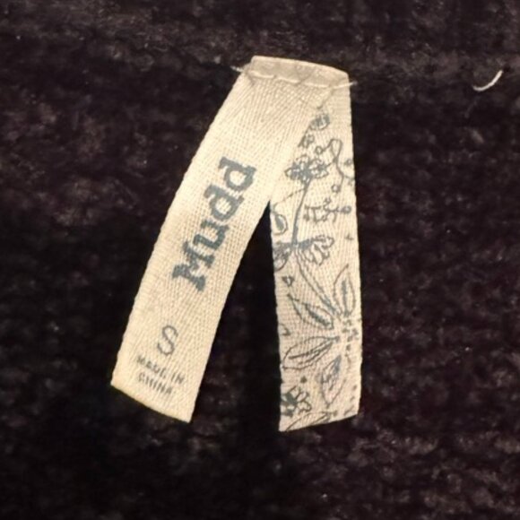 Mudd Charcoal V-Neck Extra Ultra Soft Sweater Polyester Juniors Size Small - Picture 4 of 8